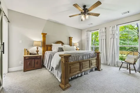 390 Camden Hills W Montgomery TX 77356