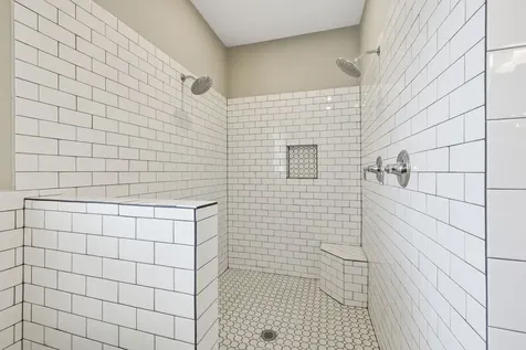 390 Camden Hills W Montgomery TX 77356