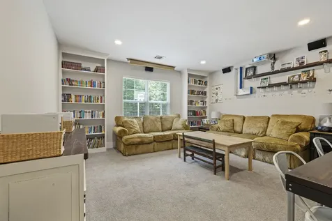 390 Camden Hills W Montgomery TX 77356