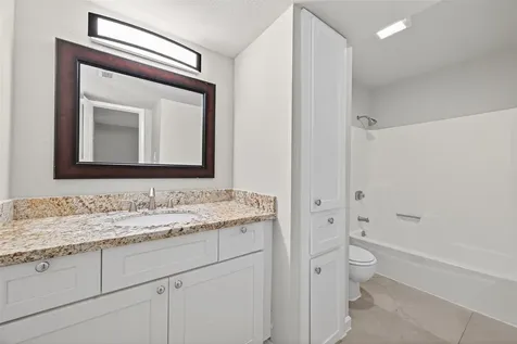 1114 Augusta Drive 10 Houston TX 77057