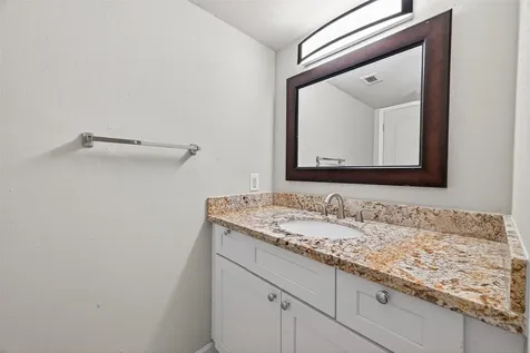 1114 Augusta Drive 10 Houston TX 77057