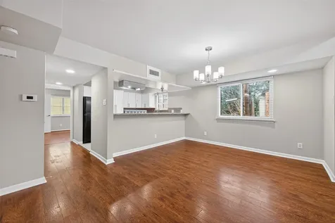 1114 Augusta Drive 10 Houston TX 77057