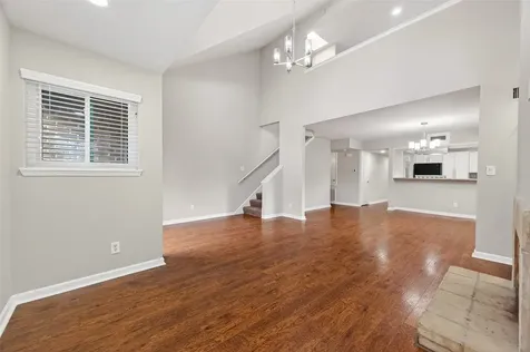 1114 Augusta Drive 10 Houston TX 77057