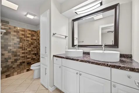 1114 Augusta Drive 10 Houston TX 77057