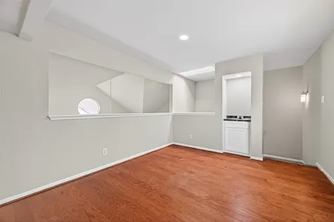 1114 Augusta Drive 10 Houston TX 77057