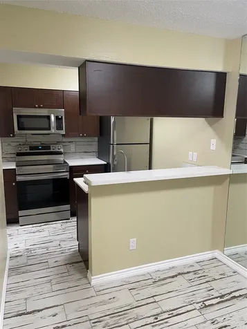 17331 Red Oak Drive 34 Houston TX 77090