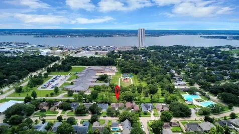 4306 Shady Springs Drive Seabrook TX 77586