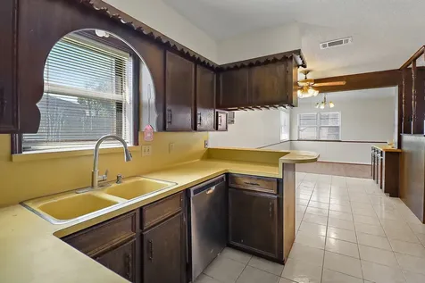 1211 Pecan Street Channelview TX 77530