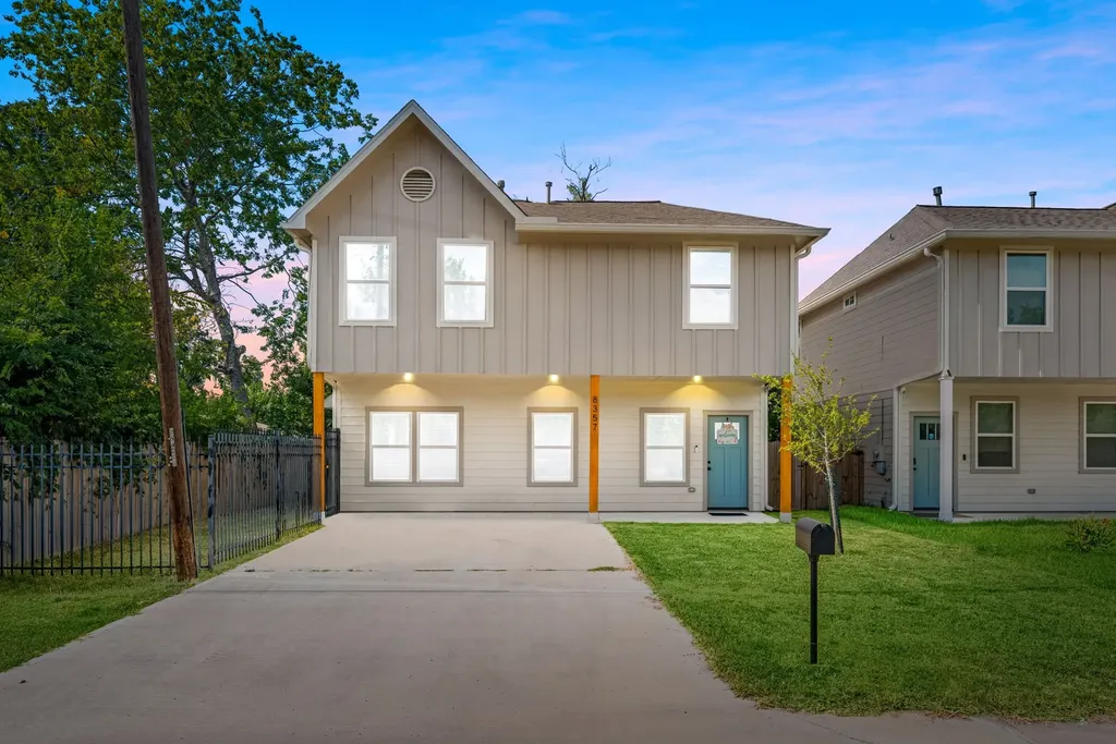 8357 Tate Street Houston TX 77028