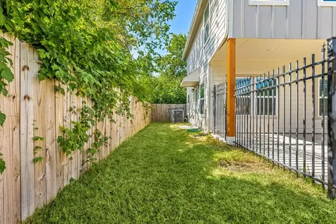 8357 Tate Street Houston TX 77028