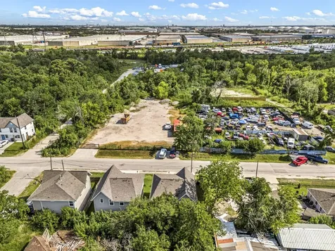 8357 Tate Street Houston TX 77028