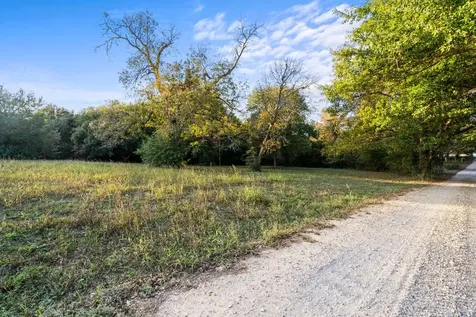 4959 Rock Island Lane Washington TX 77880