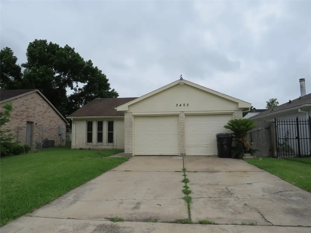 3403 Tidewater Drive Houston TX 77045