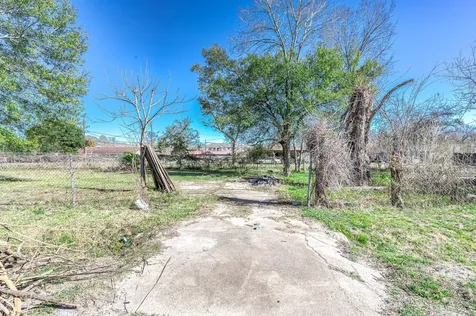 5402 Bennington Street Houston TX 77028