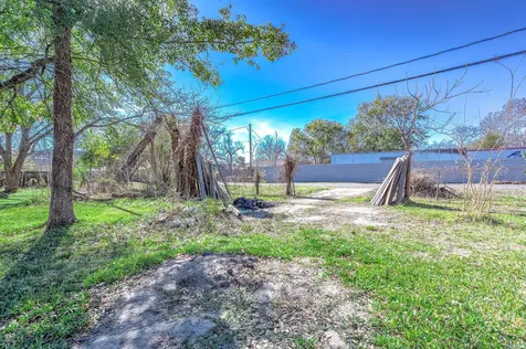5402 Bennington Street Houston TX 77028