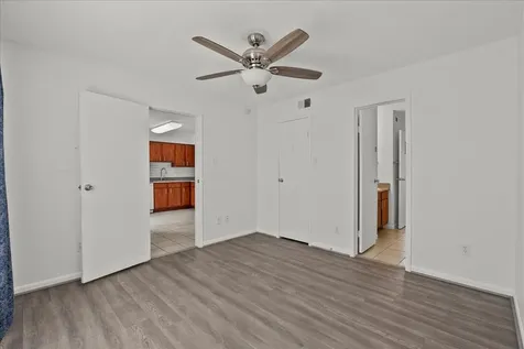 3506 Cove View Boulevard 303 Galveston TX 77554