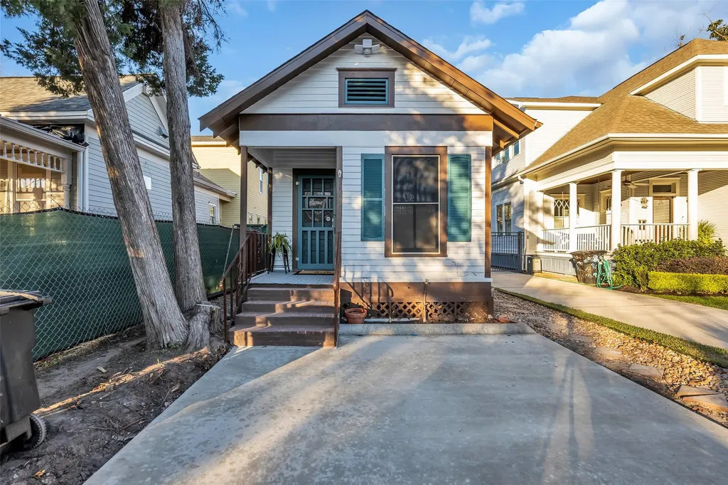 611 Harvard Street Houston TX 77007