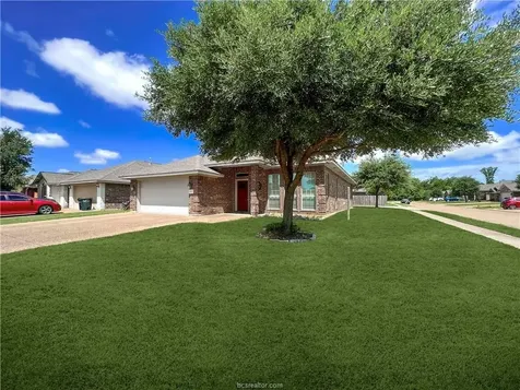 1027 Emerald Dove Avenue College Station TX 77845
