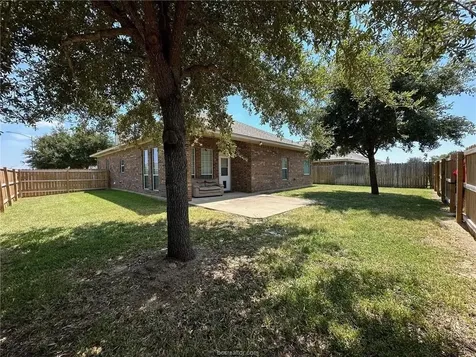 1027 Emerald Dove Avenue College Station TX 77845