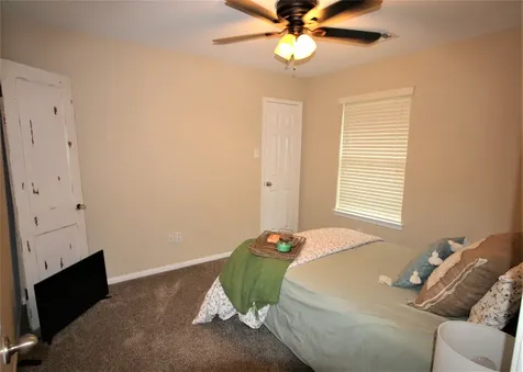 2409 Avalon Trace Lane Pearland TX 77581