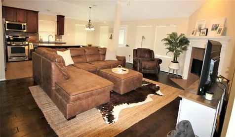 2409 Avalon Trace Lane Pearland TX 77581