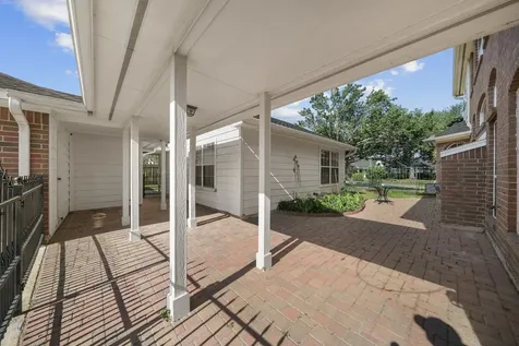 1602 Orlando Street Friendswood TX 77546