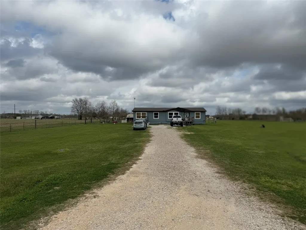 255 County Road 169b Liberty TX 77575