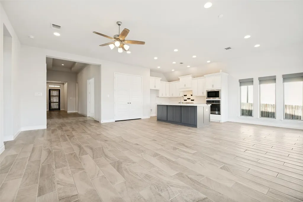 12314 Fort Travis San Antonio TX 78245
