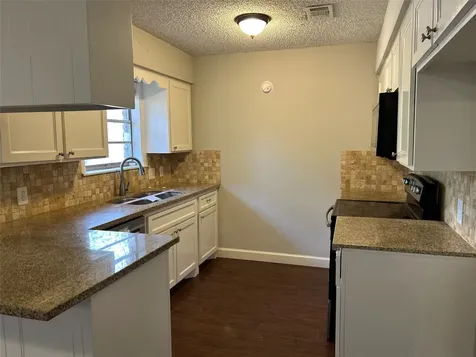 1805 King Arthur Court Pinehurst TX 77630