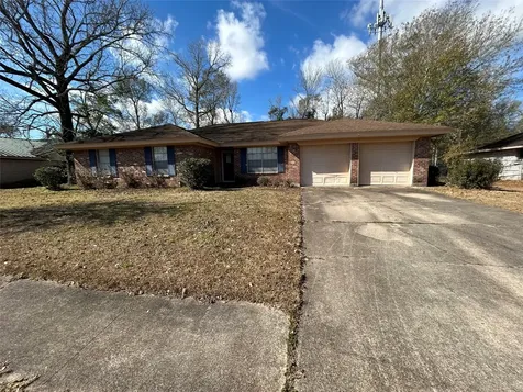 1805 King Arthur Court Pinehurst TX 77630