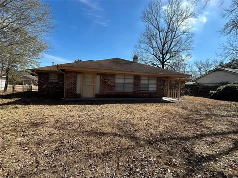 1805 King Arthur Court Pinehurst TX 77630