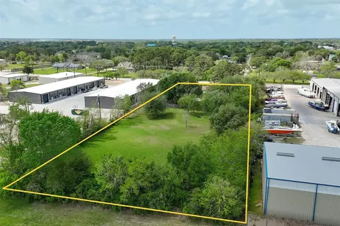 2311 Anders Lane Kemah TX 77565