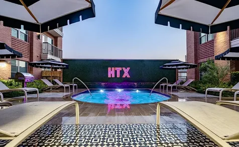 160 Birdsall Street 1134 Houston TX 77007