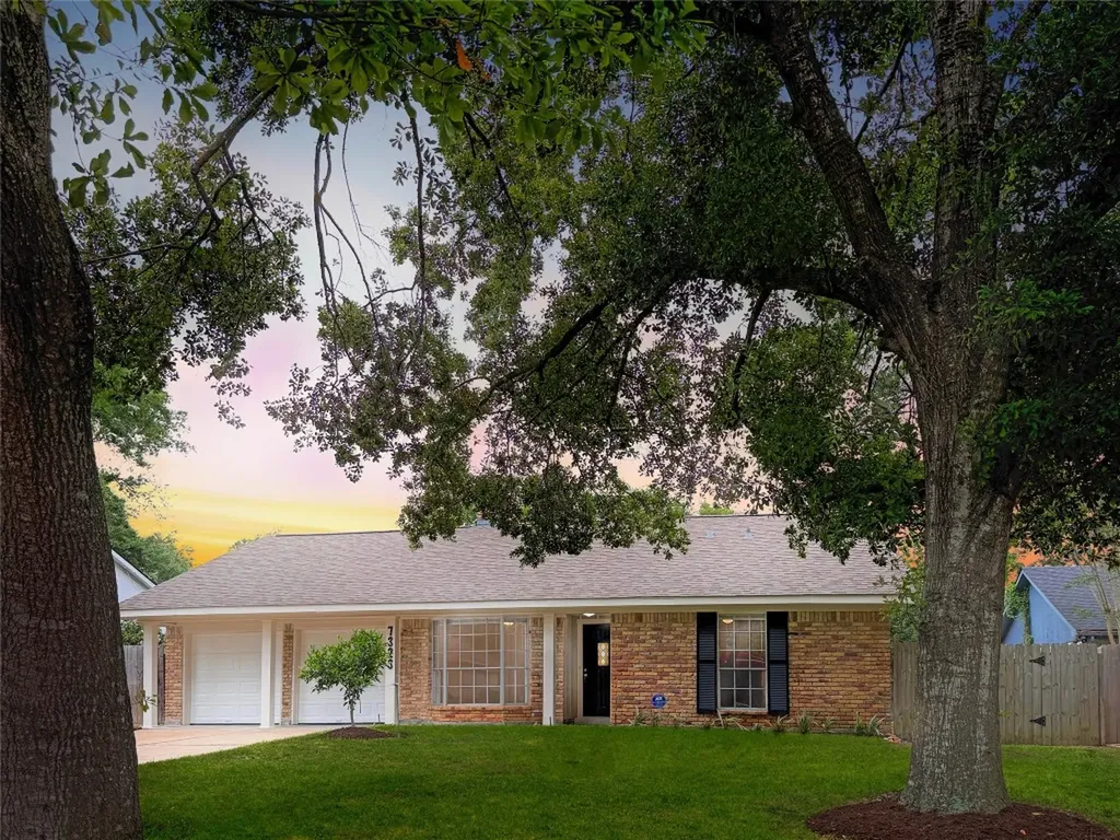 7323 Tall Pines Drive Houston TX 77088