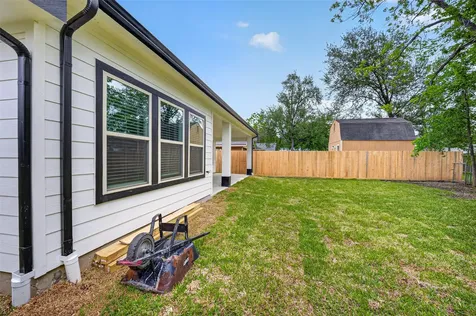 808 Avenue E South Houston TX 77587