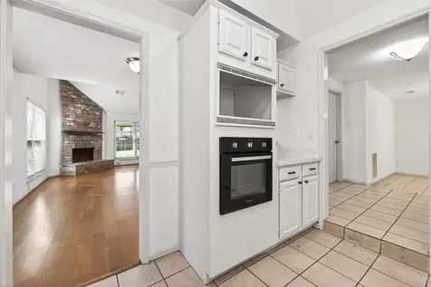 15411 Lago Villa Drive Tomball TX 77377