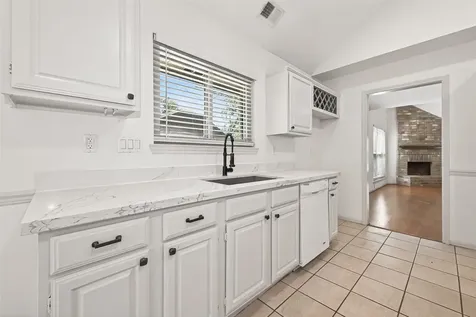 15411 Lago Villa Drive Tomball TX 77377