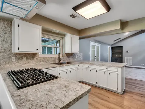 508 Pin Oak Drive Baytown TX 77520