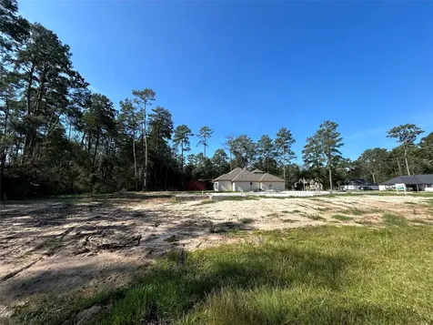 2750 Centurian Circle Roman Forest TX 77357