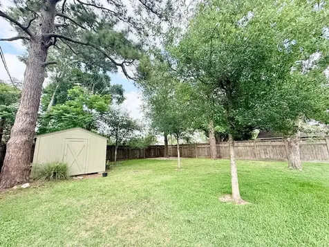 1017 E Miller Street Angleton TX 77515