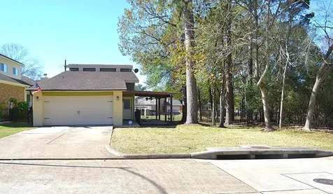 2931 & 2935 Whitman Drive Montgomery TX 77356