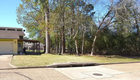 2931 & 2935 Whitman Drive Montgomery TX 77356