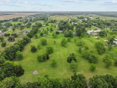 7808 Carolyn Street Santa Fe TX 77517