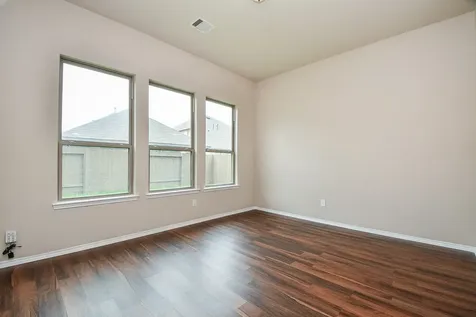 5039 Azalea Trace Drive Houston TX 77066