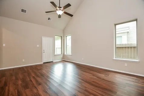 5039 Azalea Trace Drive Houston TX 77066
