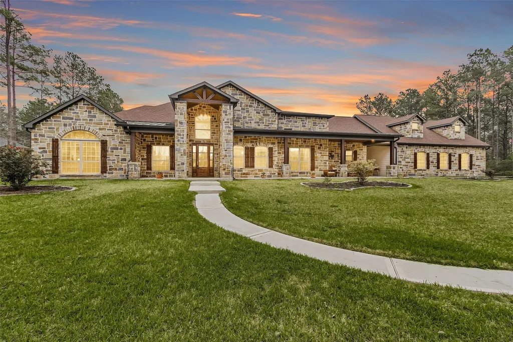 264 Grey Feather Road Huntsville TX 77340