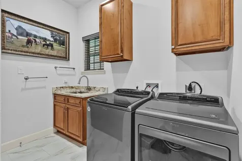 264 Grey Feather Road Huntsville TX 77340