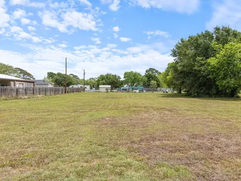 1714 Ruthven Street Palacios TX 77465