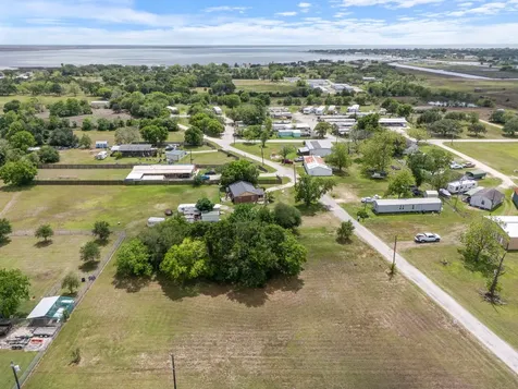 1714 Ruthven Street Palacios TX 77465