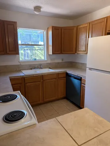 1761 El Mar Lane Seabrook TX 77586